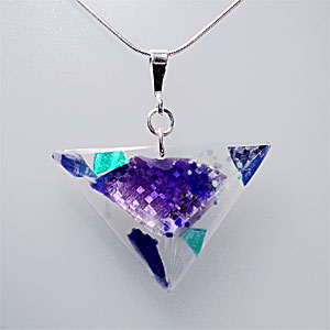Small Triangle Necklet